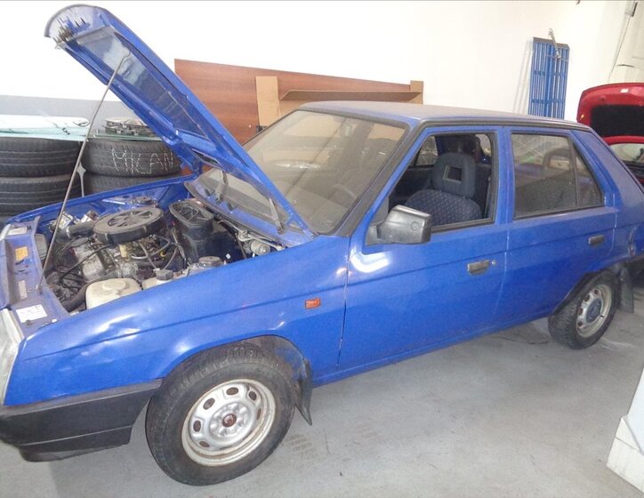 Škoda Favorit Hatchback 1,3 l 43 kw