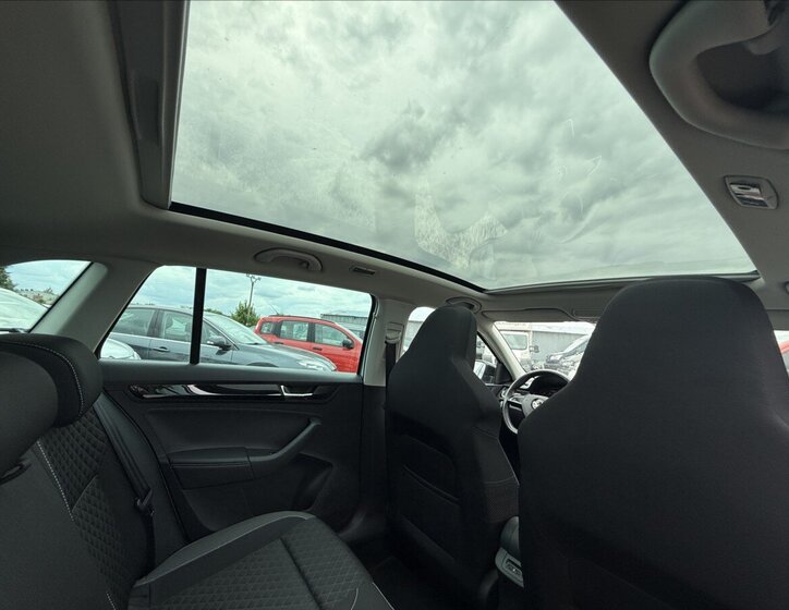 Škoda Rapid Hatchback 999,0 81 kw