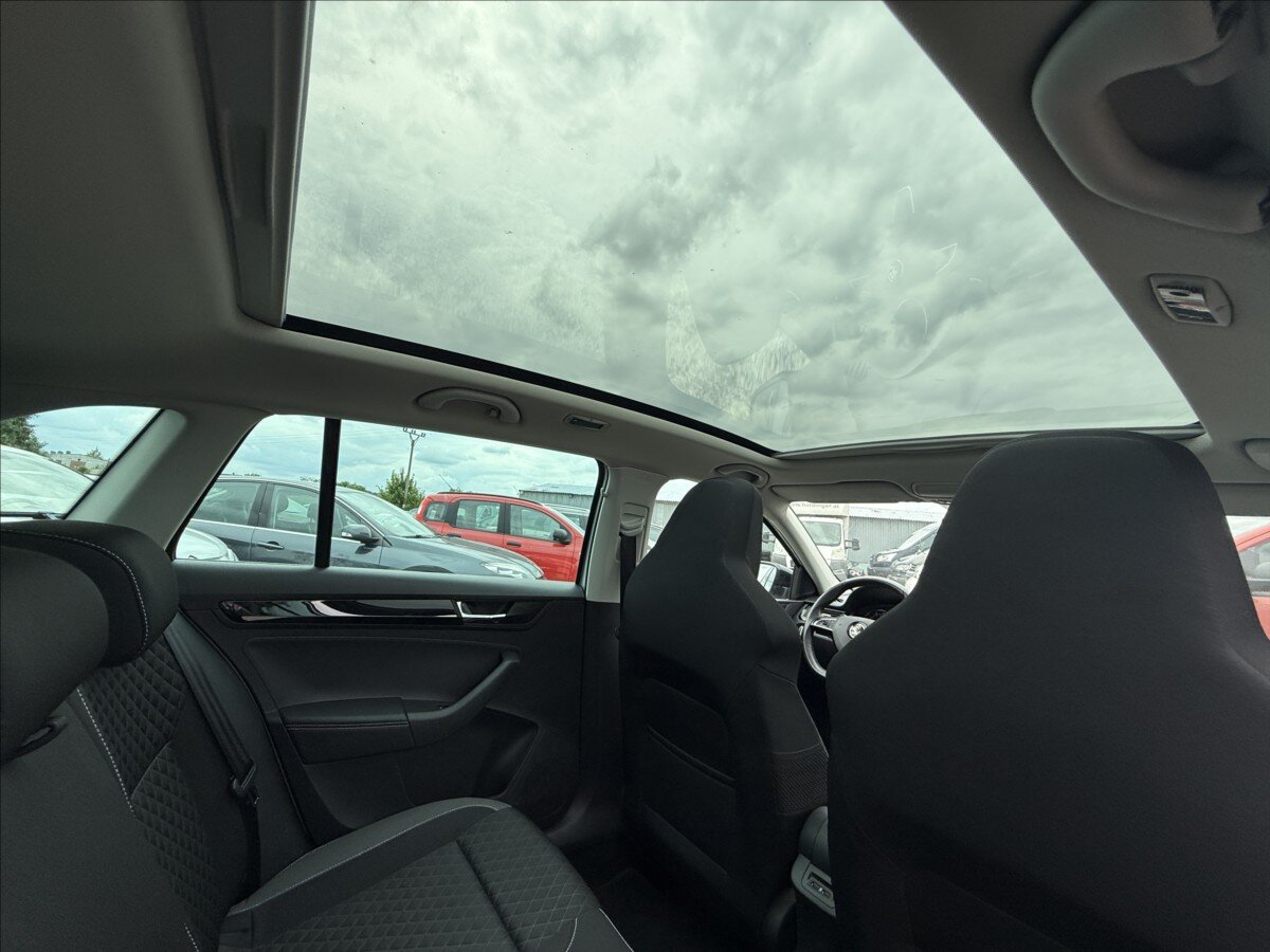 Škoda Rapid Hatchback 999,0 81 kw