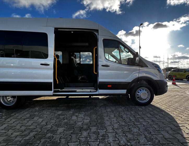 Ford Transit Ostatní 2,0 l 121 kw