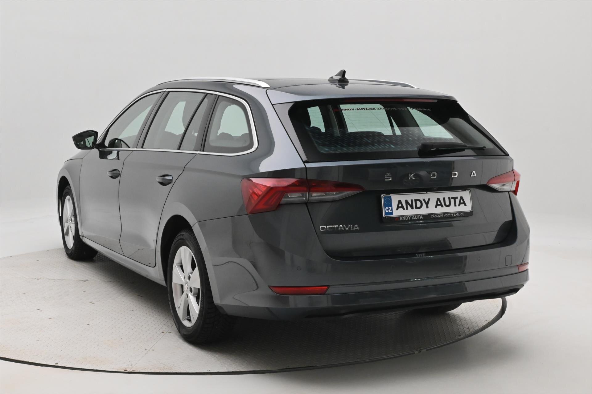 Škoda Octavia Kombi 2,0 l 110 kw