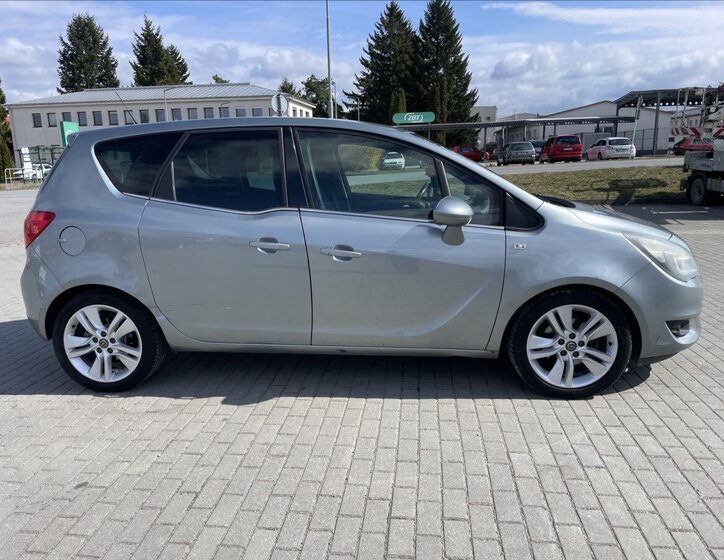Opel Meriva MPV 1,4 l 88 kw