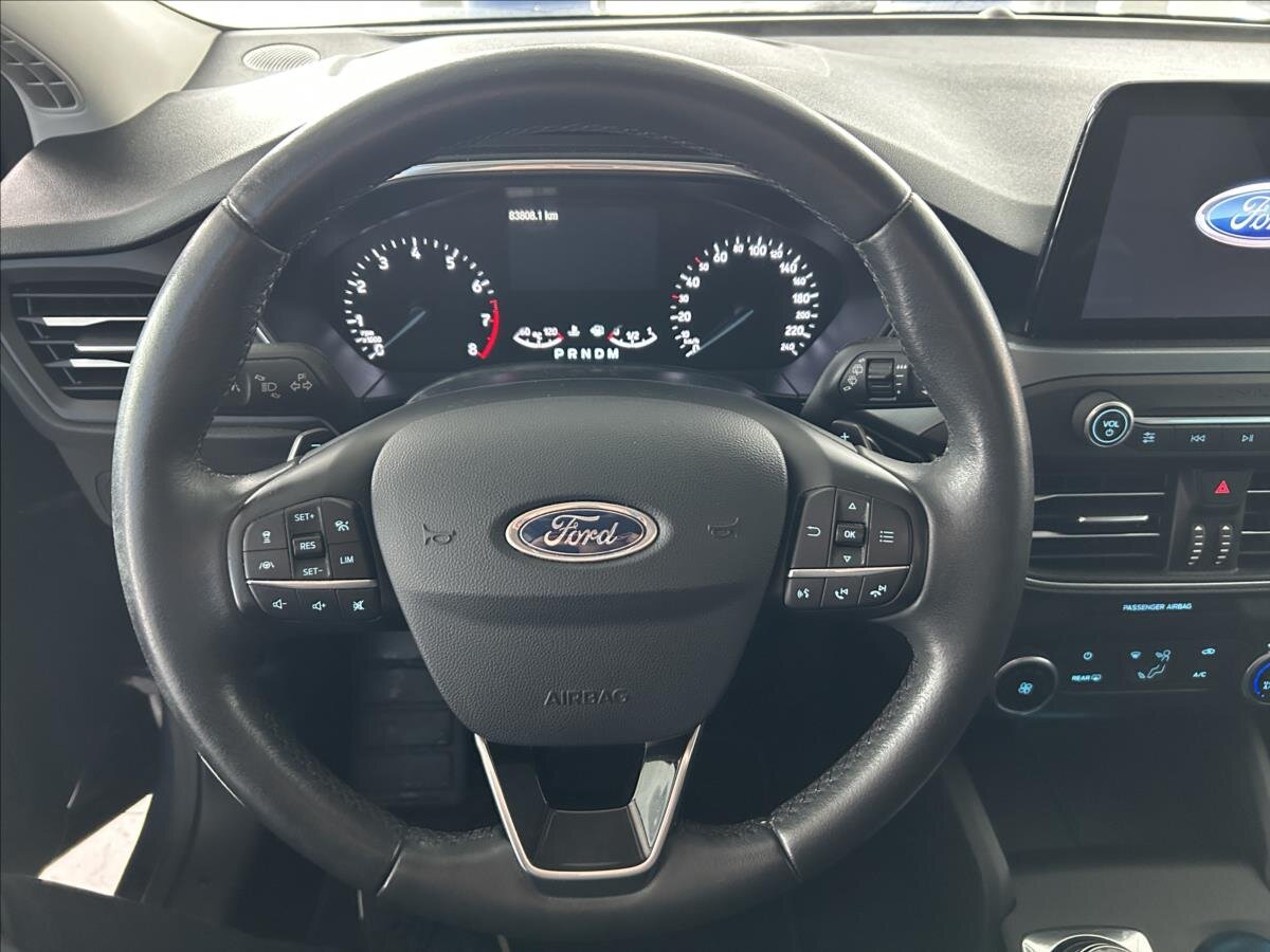 Ford Focus Hatchback 999,0 92 kw