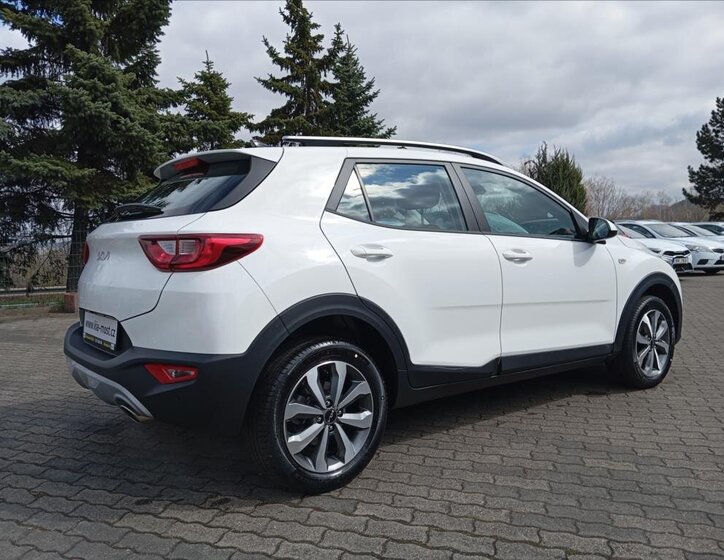 KIA Stonic SUV / Terénní 1,2 l 58 kw