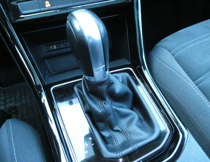 Volkswagen Touran MPV 2,0 l 110 kw