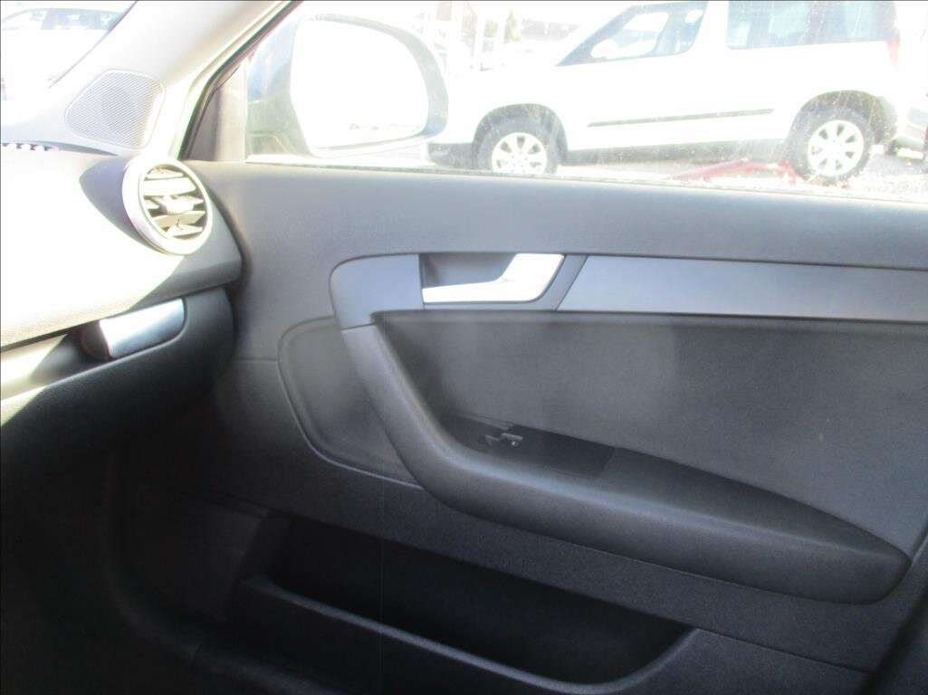 Audi A3 Hatchback 1,6 l 77 kw