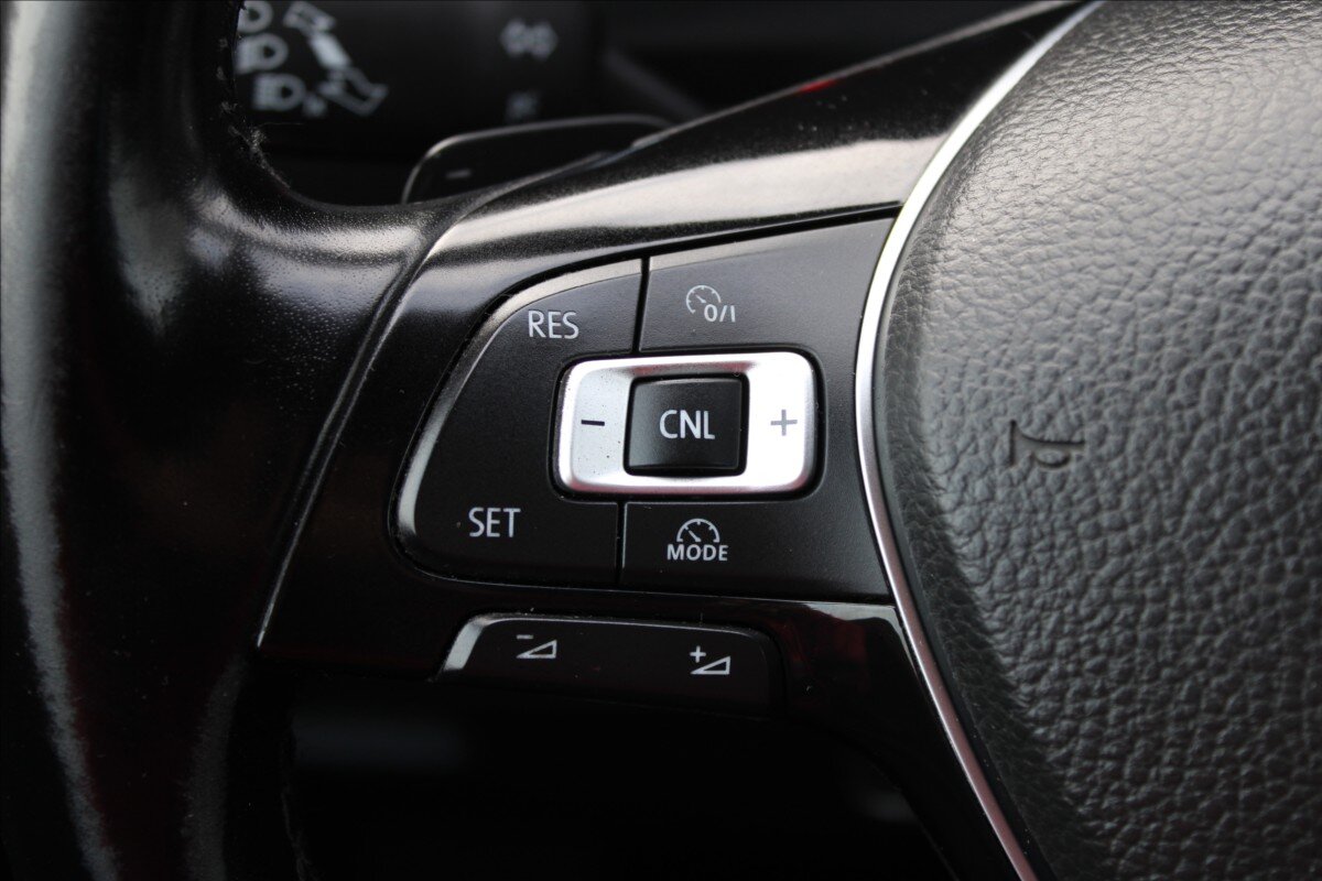 Volkswagen Tiguan SUV / Terénní 2,0 l 110 kw