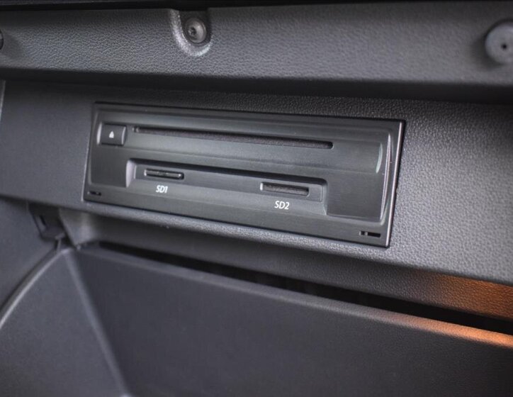 Volkswagen T-Roc SUV / Terénní 2,0 l 140 kw