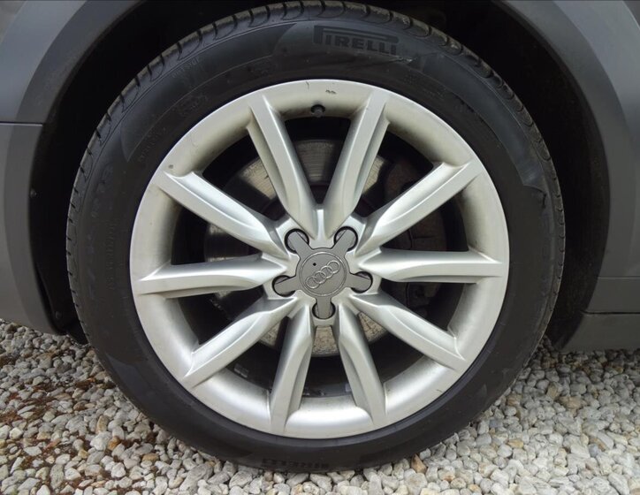 Audi A6 Allroad Kombi 3,0 l 176 kw