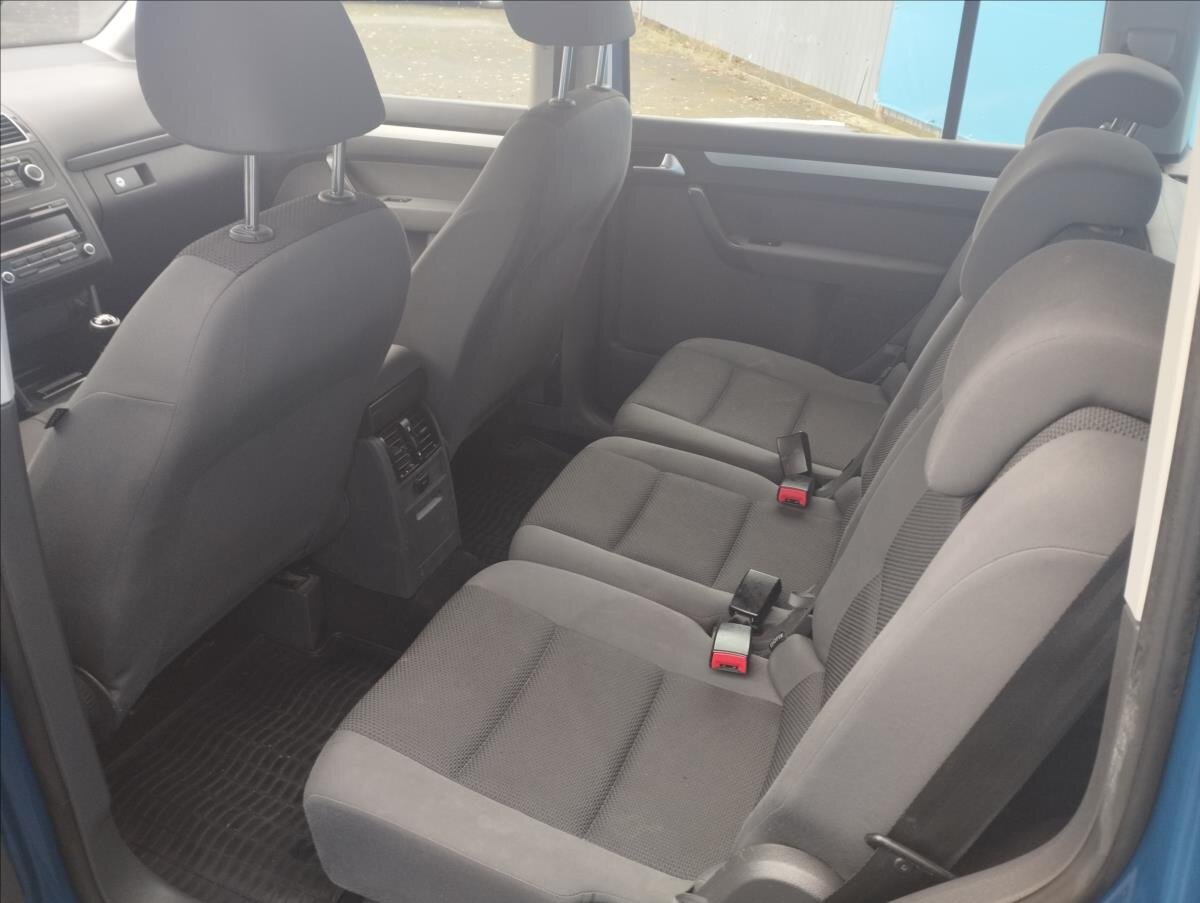 Volkswagen Touran MPV 1,6 l 66 kw