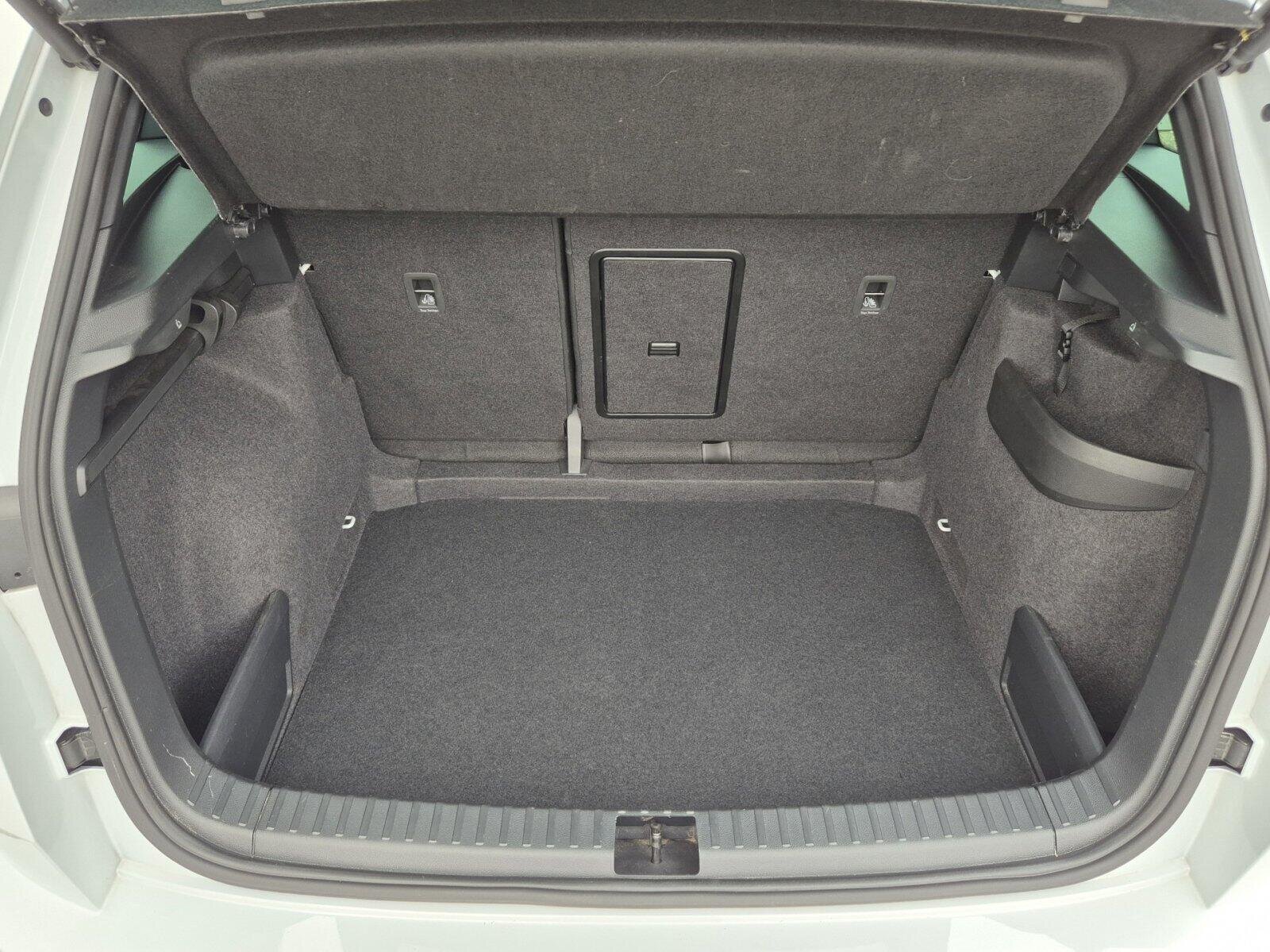 Škoda Karoq SUV 1,5 l 110 kw