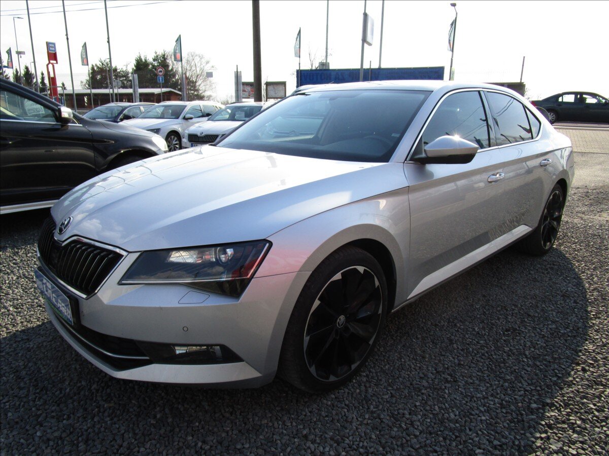 Škoda Superb Sedan / Limuzína 2,0 l 110 kw