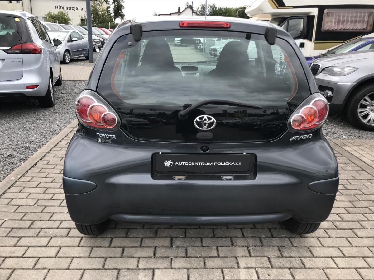 Toyota Aygo Hatchback 998,0 50 kw