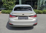 Lexus ES 300h 7