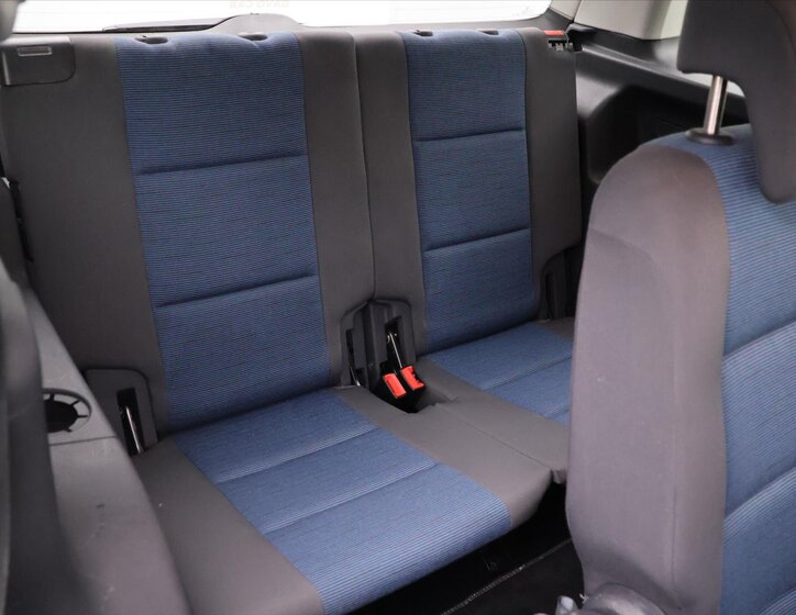 Volkswagen Touran MPV 1,9 l 77 kw