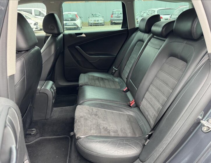 Volkswagen Passat Kombi 2,0 l 103 kw