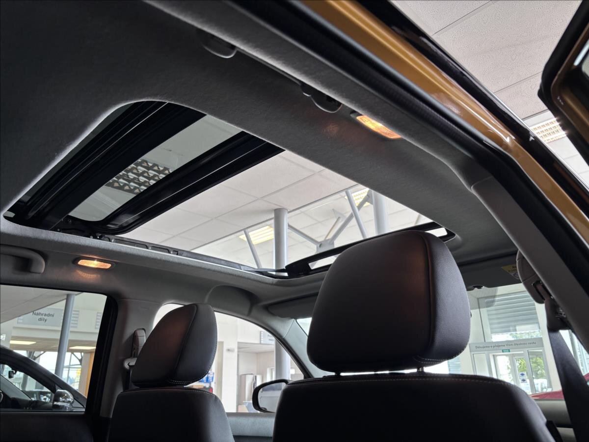 Suzuki Vitara SUV / Terénní 1,4 l 81 kw