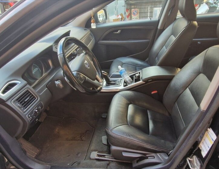 Volvo XC70 Kombi 2,4 l 133 kw