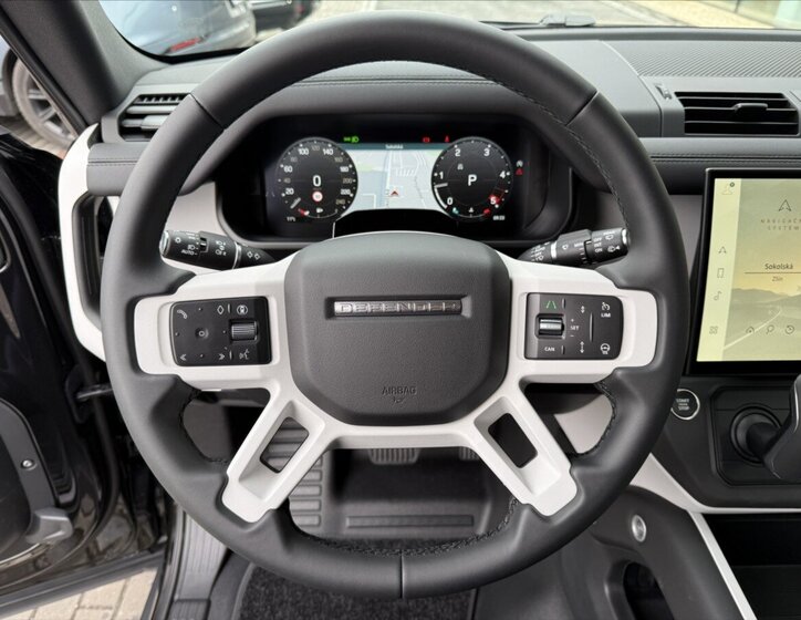 Land Rover Defender SUV / Terénní 3,0 l 147 kw