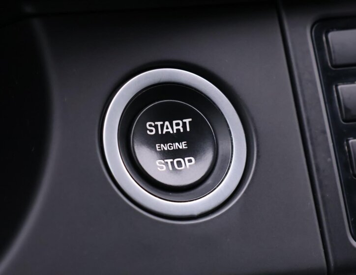 Land Rover Discovery Sport 24