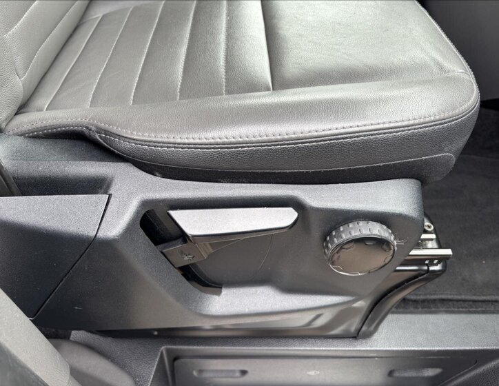 Ford Tourneo Custom Kombi 2,0 l 125 kw