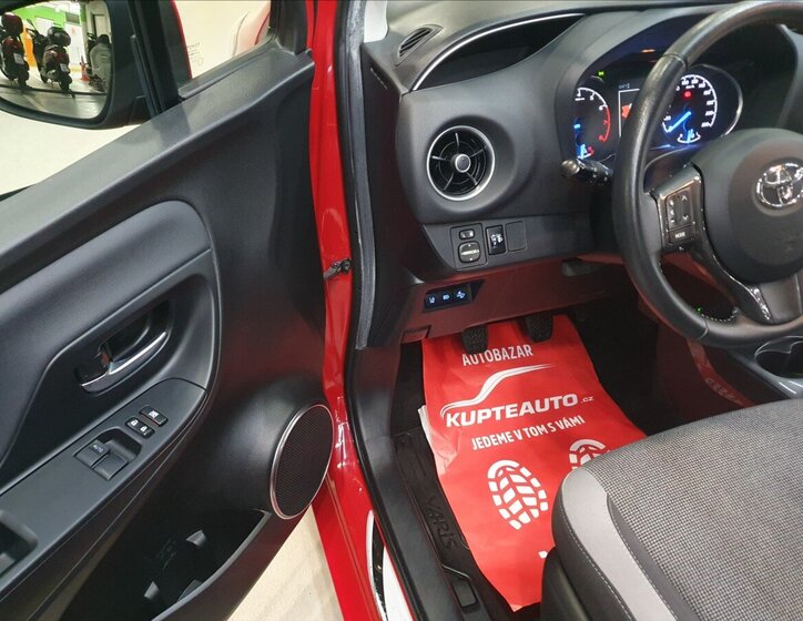 Toyota Yaris Hatchback 1,5 l 82 kw