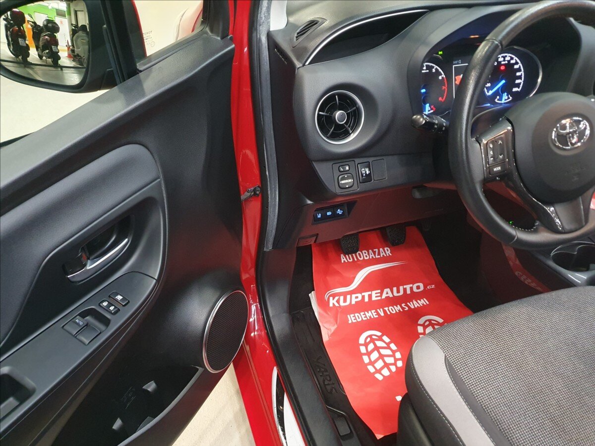 Toyota Yaris Hatchback 1,5 l 82 kw