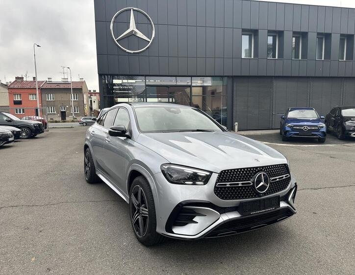 Mercedes-Benz GLE 9