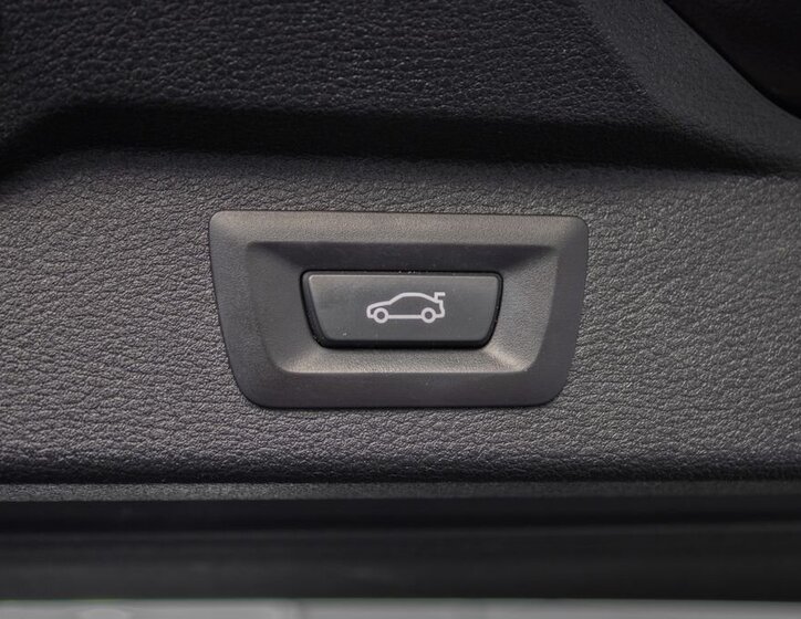 BMW X5 SUV 3,0 l 280 kw