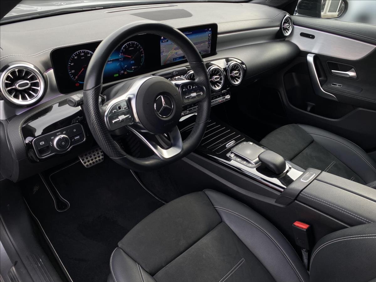 Mercedes-Benz CLA Kupé 1,3 l 118 kw