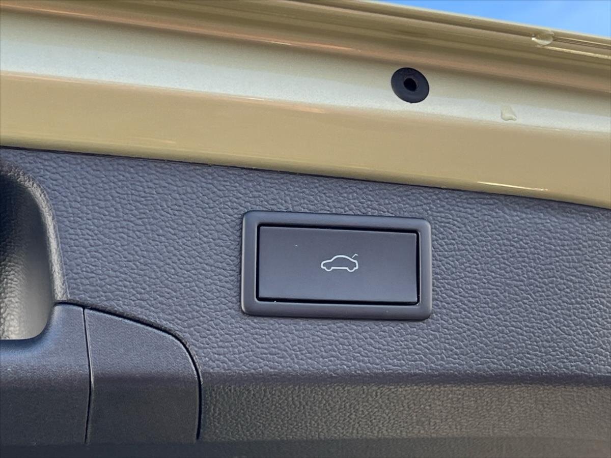 Škoda Superb Kombi 2,0 l 195 kw