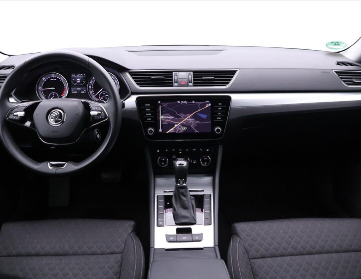 Škoda Superb Kombi 2,0 l 110 kw