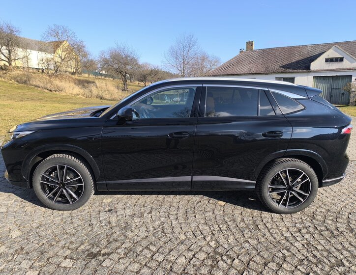 MG HS SUV 1,5 l 125 kw