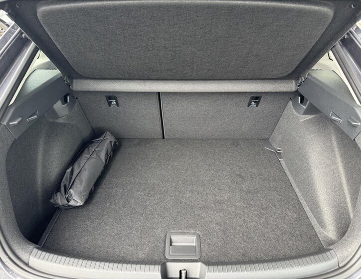 Volkswagen Taigo CUV / Crossover 999,0 85 kw