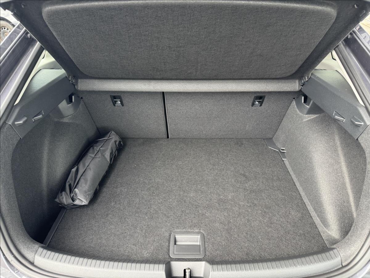 Volkswagen Taigo CUV / Crossover 999,0 85 kw