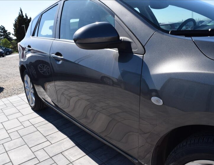 Mazda 3 Hatchback 1,6 l 77 kw