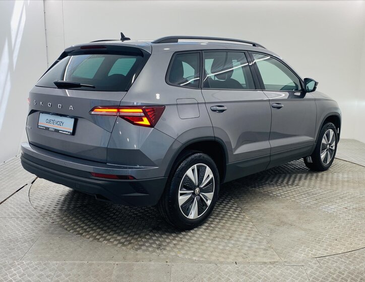 Škoda Karoq SUV / Terénní 1,5 l 110 kw