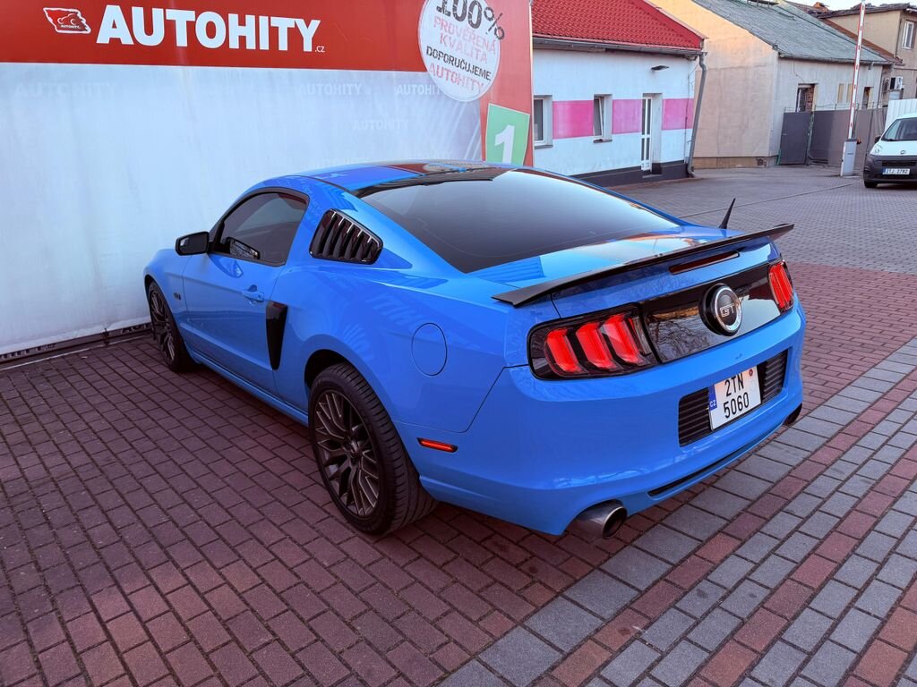 Ford Mustang Kupé 5,0 l 313 kw