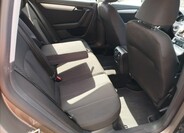 Volkswagen Passat 25