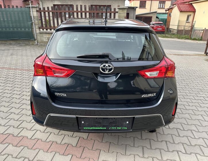 Toyota Auris Hatchback 1,6 l 98 kw
