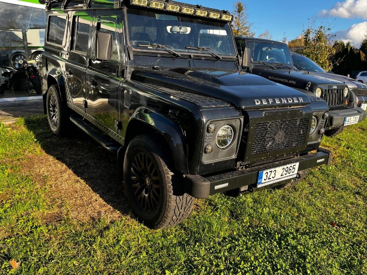 Land Rover Defender SUV / Terénní 2,2 l 90 kw