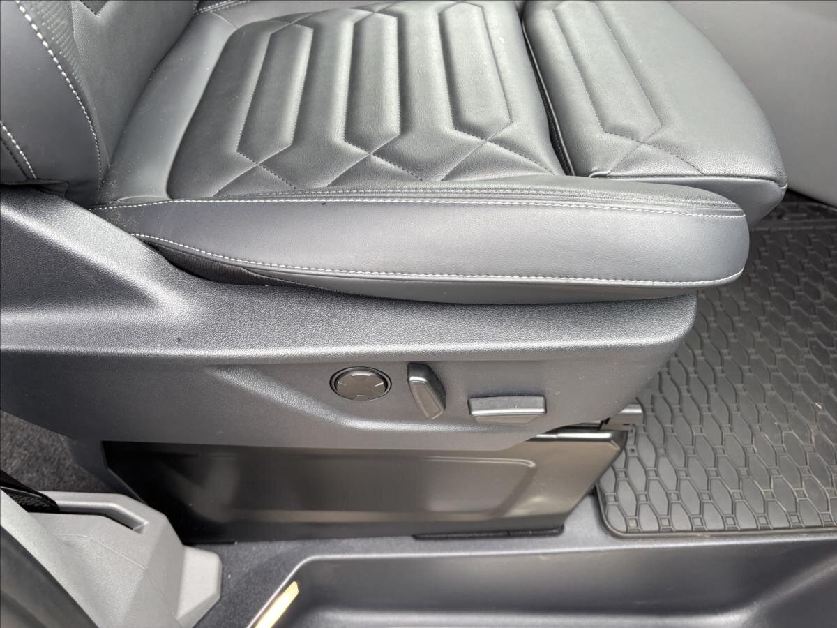 Ford Tourneo Custom Kombi 2,0 l 125 kw