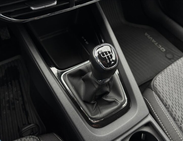 Škoda Octavia Sedan / Limuzína 2,0 l 85 kw