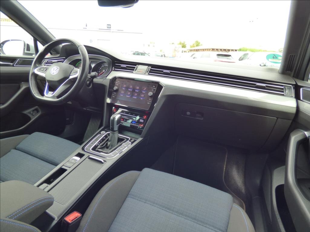 Volkswagen Passat Kombi 1,4 l 115 kw