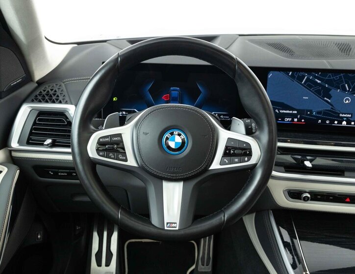 BMW X5 SUV / Terénní 3,0 l 360 kw