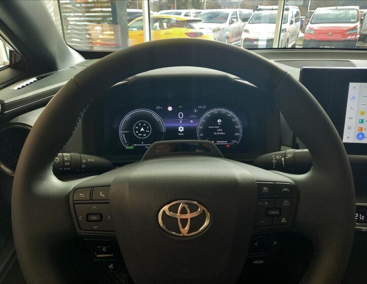 Toyota C-HR SUV / Terénní 1,8 l 103 kw