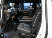 Jeep Grand Wagoneer 41