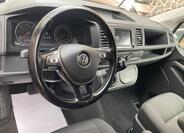 Volkswagen Multivan 13
