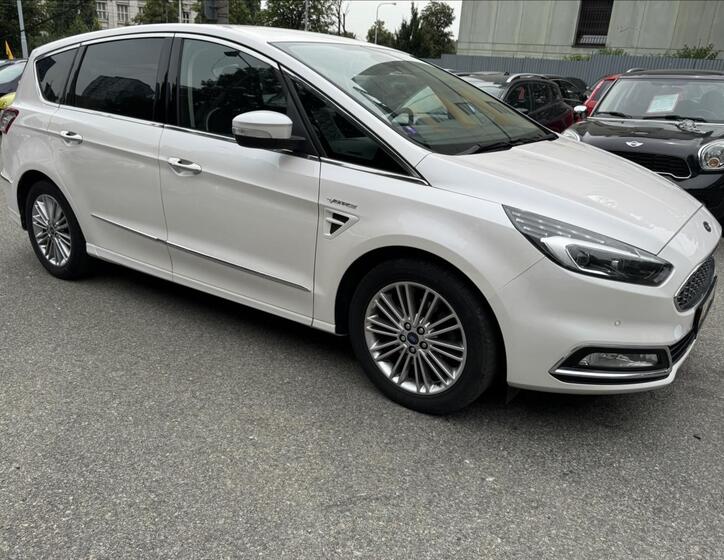 Ford S-MAX 17