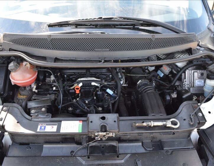 Peugeot 807 MPV 2,0 l 100 kw